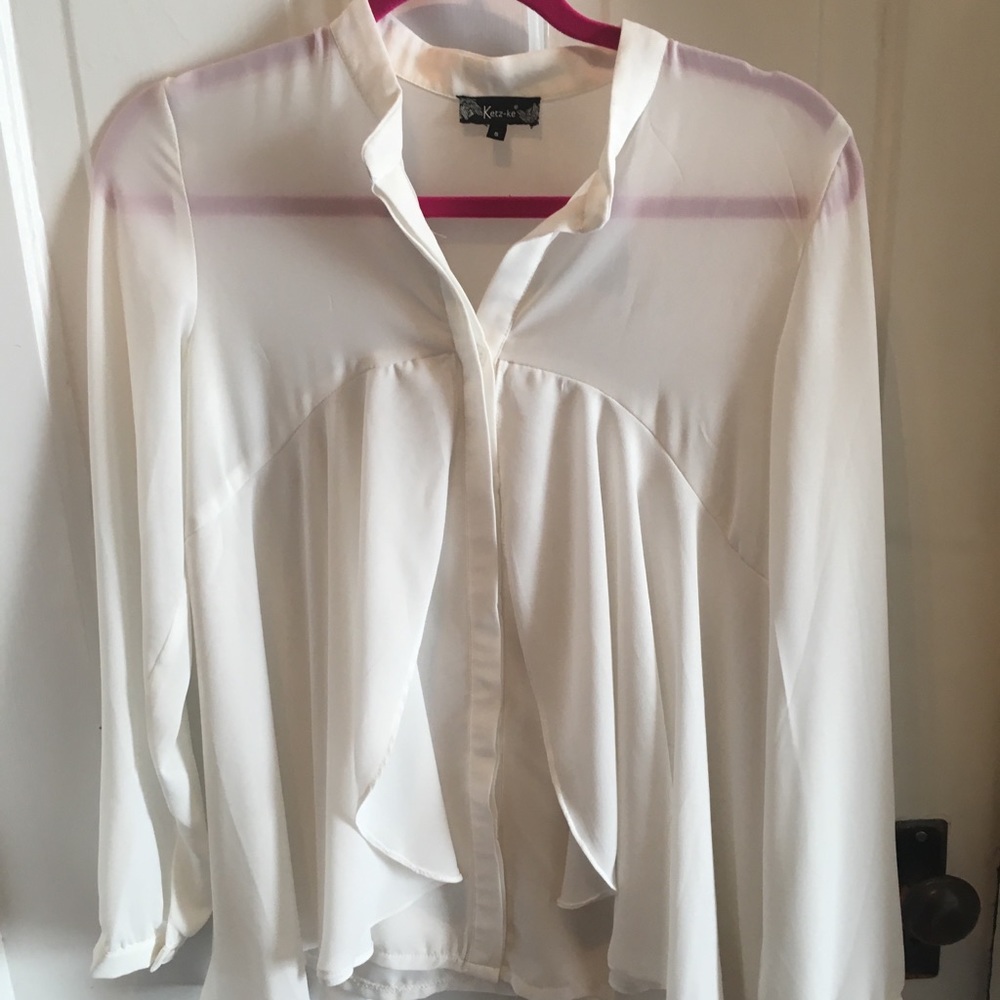 Boutique white flowy blouse